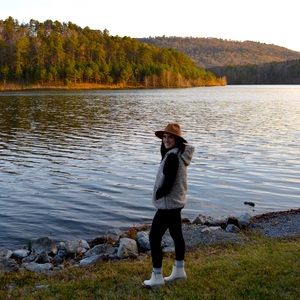 Meet your Posher, Amber